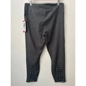 Active Life Size XL Cropped Leggings In black Heather thumbnail 2