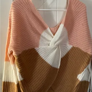 Full Circle Trends Soft Knot Sweater Sz L NWOT thumbnail 4