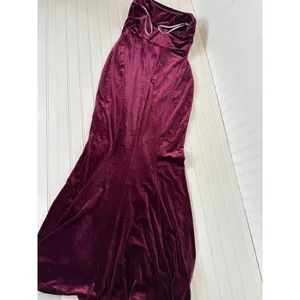 NWOT Lulus Perfectly Captivating Plum Purple Velvet Strapless Maxi Dress Size L thumbnail 6