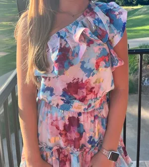 Semi formal dress Multiple thumbnail 1