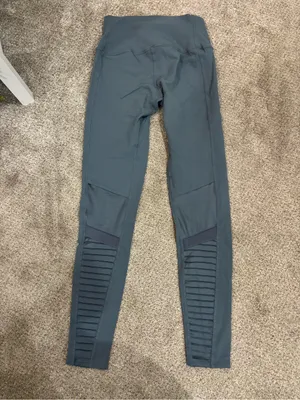 Alo Yoga Moto Full Length Airbrush Legging Gray Small Workout Activewear Running thumbnail 4