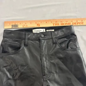 Abercrombie & Fitch Vegan Leather Ankle Straight Ultra High Rise Pants Black 26L thumbnail 6