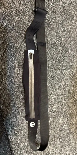 Lululemon Running Belt Fast and Free S/M thumbnail 1