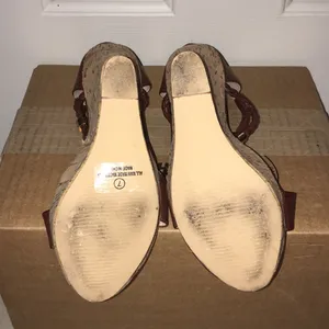 Venus Brwn Cork Platform 5 1/4” Wedge Sandals Sz 7 thumbnail 7