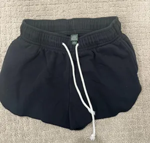 Black Sweatshirts thumbnail 1