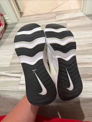 Nike White and Cream Chunky Sneakers RYZ Size 11.5 thumbnail 3
