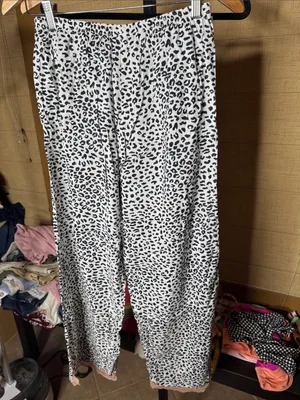 Victoria’s Secret Leopard Print Lace Trim Pajama Lounge Pants Size Small thumbnail 9