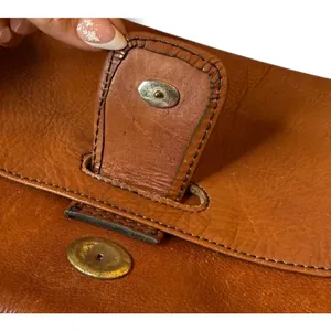 Vintage Genuine Leather Shoulder Bag Single Strap & Pockets‎ Made In Columbia thumbnail 8