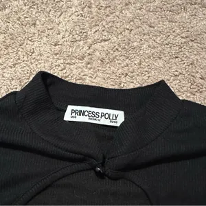 Princess Polly Cut Out Crop Top thumbnail 3