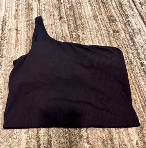 Women’s Lululemon Tank thumbnail 2