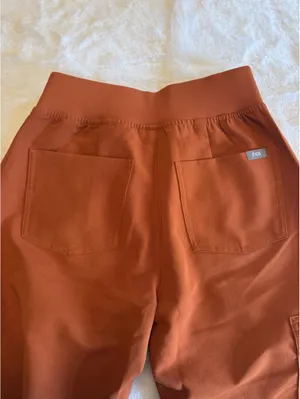 FIGS Zamora High-Waisted Jogger Scrub Pants Terracotta XXS Petite NWOT thumbnail 3