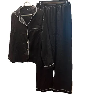 Elegant Black Satin Pajama Set Size L thumbnail 1