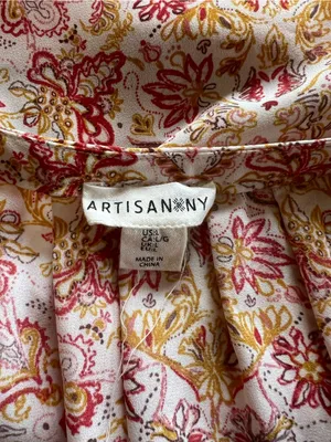 Artisan Ny Floral Sleeveless V-Neck Sleeveless Blouse in White, Red, and Mustard thumbnail 3