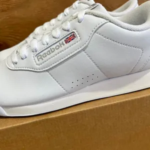 Reebok Women's White Trainers thumbnail 7