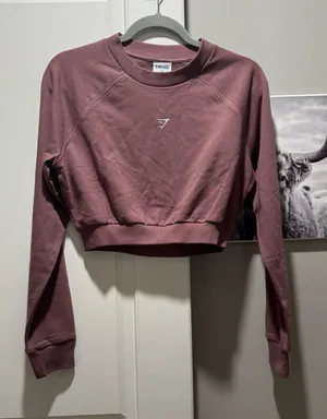 Gymshark training cropped sweater thumbnail 1