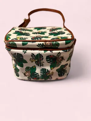 Loungefly Lion King Timon & Pumbaa Tropical Leaf Crossbody Bag thumbnail 3