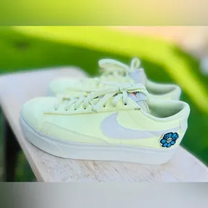Nike Blazer Low Platform Next Nature 'Flower Power' size 7 US WOMENS thumbnail 4