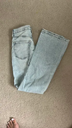 Aeropostale Jeans High-Rise Flare thumbnail 4
