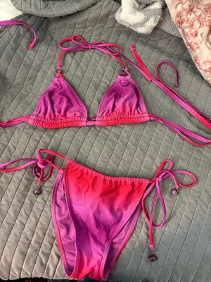 bikini  thumbnail 1