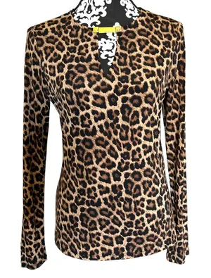 Michael Kors stretchy leopard pullover top w gold logo clasp NWOT thumbnail 1