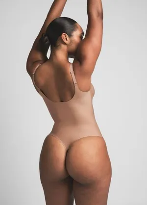 NWT Skims Body Underwire Thong Bodysuit Sienna S ( SOLD OUT)i thumbnail 3