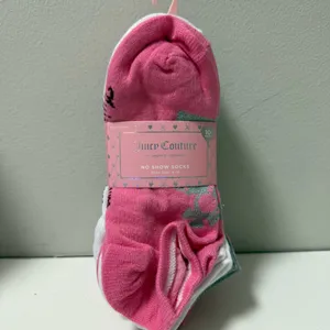 Juicy Couture Vibrant Pink No Show Socks girls women thumbnail 2