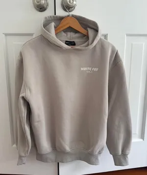 White Fox Boutique thumbnail 1