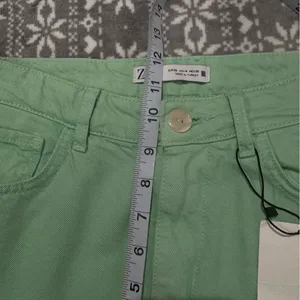 NWT Zara High Rise Straight Jeans Mint‎ Green Raw Hem Size 4 Minimalist Casual thumbnail 8