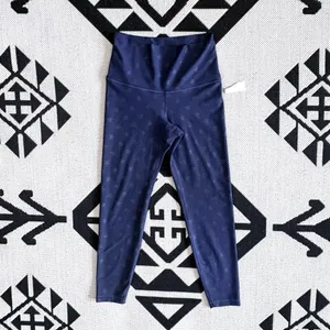 Old Navy Extra High-Waisted PowerSoft 7/8 Leggings in Navy Star Print Medium thumbnail 2