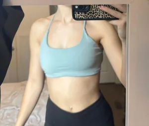 Sports Bra Size M thumbnail 1