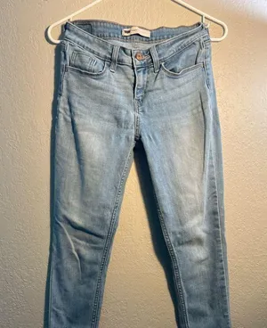 Levi's Y2K Vintage Blue Skinny Jeans with Slim Fit Straight leg SZ 26/30 Denim thumbnail 1