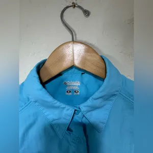 Columbia Sportswear Company Blue Button Up Top - women’s small thumbnail 3
