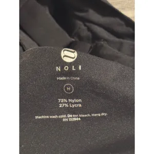 NOLI Black Sports Bra Tank Top Square Neck Adjustable Straps‎ Medium thumbnail 4