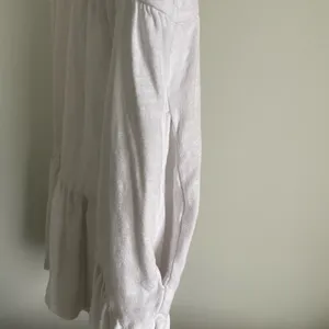 Old Navy Classic White T-Shirt Dress thumbnail 6