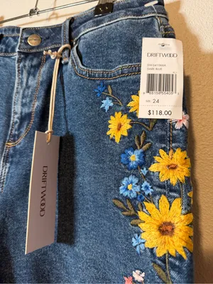 Driftwood size 24 NWT embroidered floral denim jean shorts $118 thumbnail 2