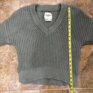Abercrombie Chunky V-Neck Sage Green Knit Sweater thumbnail 4