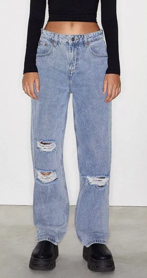 Rips Parallel Jean In Light Wash thumbnail 1
