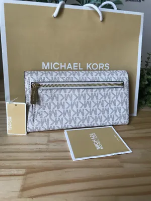 Michael Kors Wallet thumbnail 2