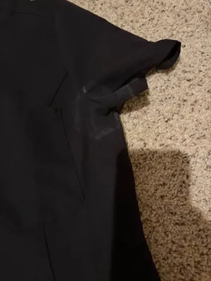FIGS Black Scrub Top thumbnail 2