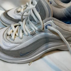 SH26. white and grey Nike Airliner thumbnail 5