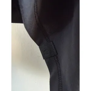 Lululemon Womens Black Long Sleeve Relaxed High-Low Hem Top Crew Neck 3409‎ thumbnail 3