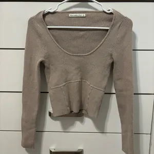 Abercrombie & Fitch Scoopneck Corset Sweater thumbnail 3