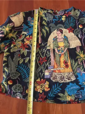 Karma brand Frida Kahlo boxy cotton top parrots tropical print Size Small thumbnail 8