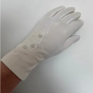 Vintage 1980s White/Ivory Unbranded Satin Beaded Floral Gloves XS S thumbnail 5