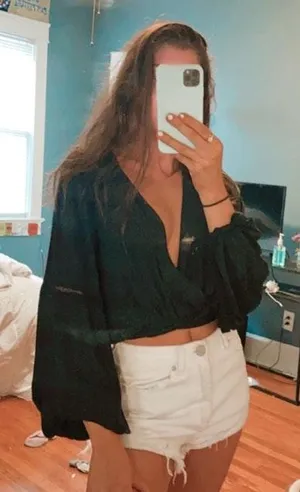 South Moon Under Black Tie Front Top thumbnail 1