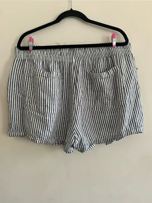 Old Navy Blue White Striped Elastic Waist Shorts XL Linen Blend Coastal Summer thumbnail 5
