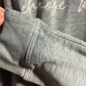 C and C California Lightweight‎ Sweatshirt “Choose Kindness” Size Small thumbnail 3