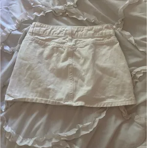 White denim mini skirt Size XS thumbnail 2