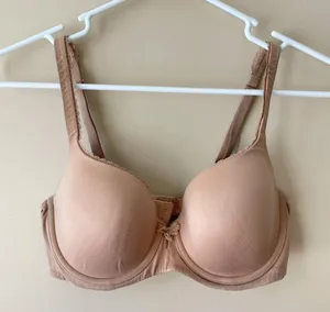 Victoria's Secret nude bra thumbnail 1