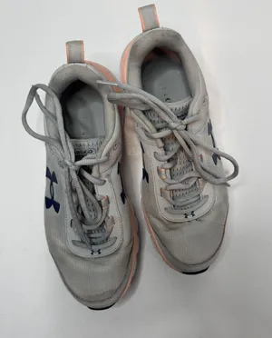 Under Armour Charged Assert 8 Size 8.5 Running Shoes thumbnail 2